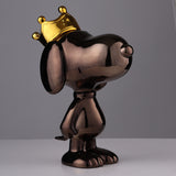 Crowned Presence – Smoked Metallic Royal Sculpture