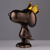 Crowned Presence – Smoked Metallic Royal Sculpture